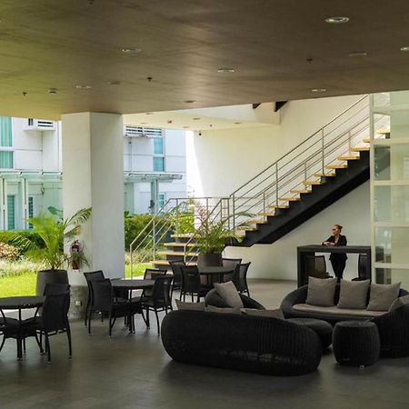 Abreeza Studio Suite 2321 - Pool, Wifi, City View, Washer, Ac, Netflix, Mall Davao Экстерьер фото
