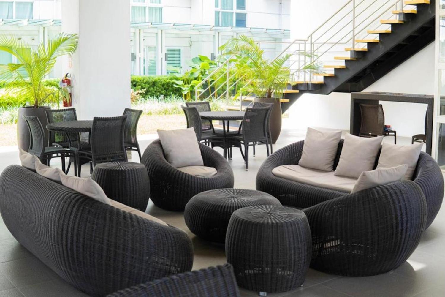 Abreeza Studio Suite 2321 - Pool, Wifi, City View, Washer, Ac, Netflix, Mall Davao Экстерьер фото